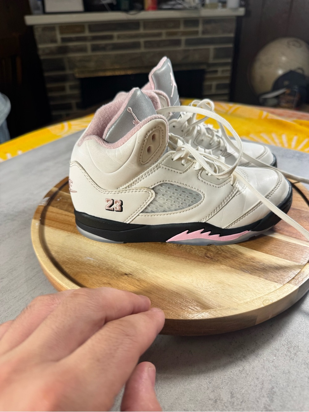 Air Jordan 5 Retro PreSchool Medium Soft Pink HQ7979-102  size 13c